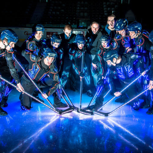 fireshow_lightshow_hockey_Pyroterra_fire_and_light_performance