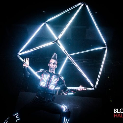 fireshow_lightshow_Pyroterra_fire_and_light_performance