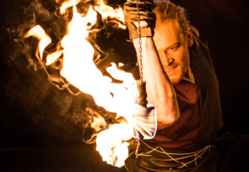 Fireshow_ohnivá_show_Pyroterra_rock_fire