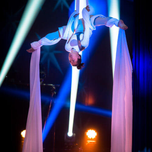 Pyroterra_AerialAcro_silk3