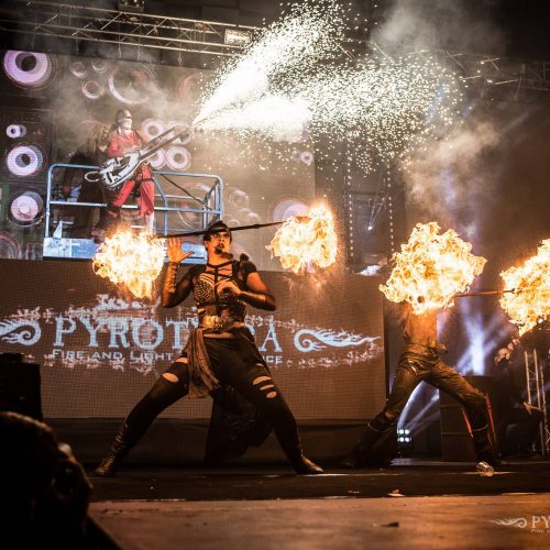 madmax_fireball_guitar