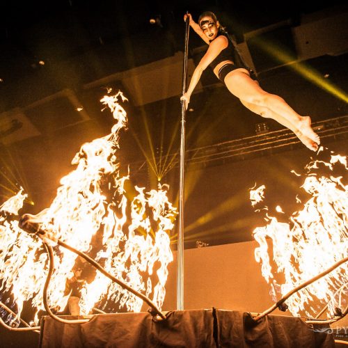 halloween_firepoledance