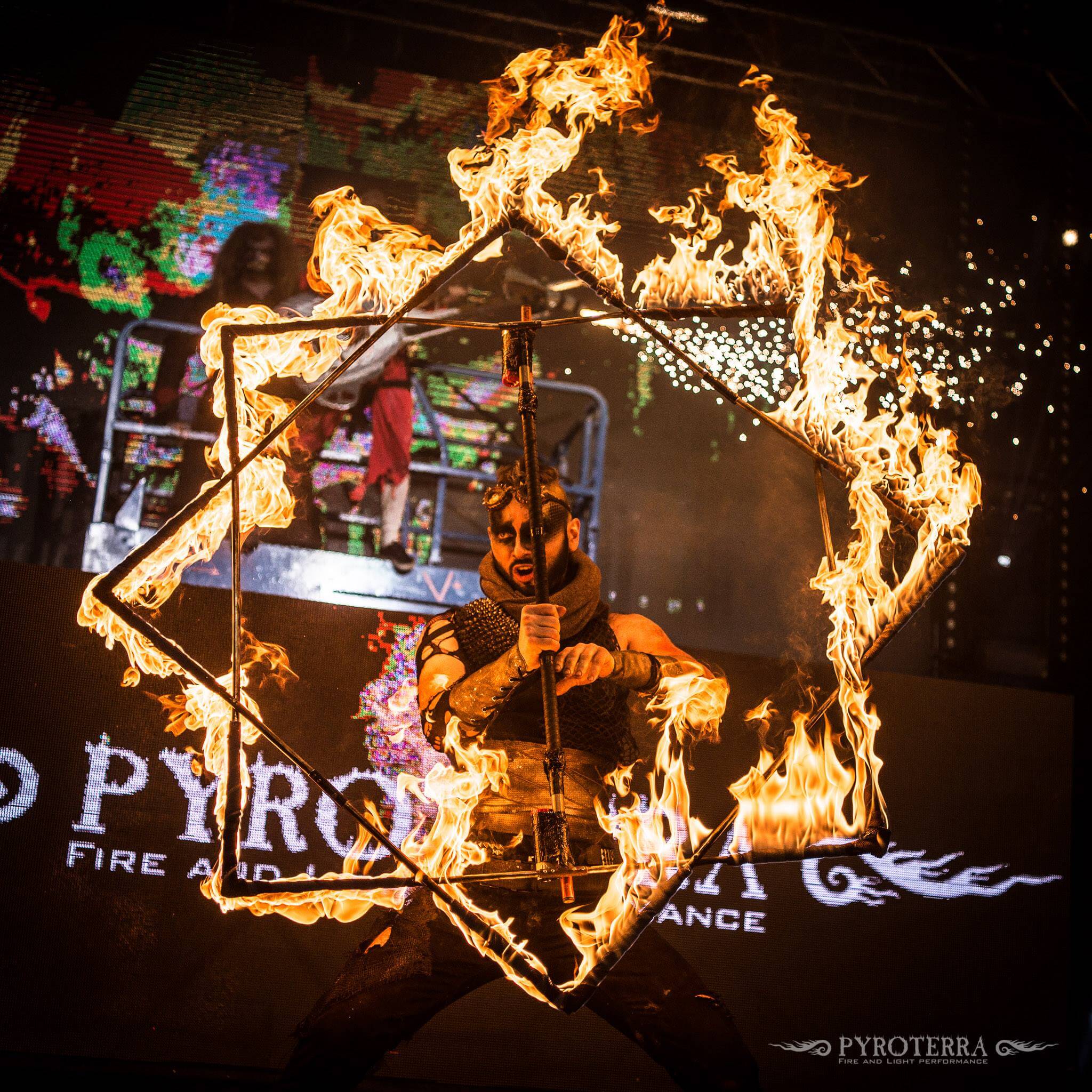 Pyroterra_fire special effect, halloween show